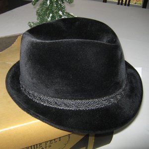 Mens vintage fedora 7 - 1/4 -Black velvet